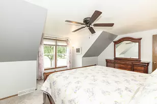 8046 W Imperial Dr, Franklin, WI 53132 - Photo 24