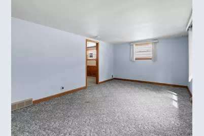 631  Elm St, Mishicot, WI 54228 - Photo 8