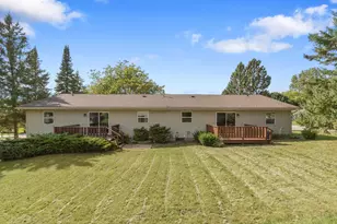 1127 Schoenhaar Dr, West Bend, WI 53090 - Photo 18