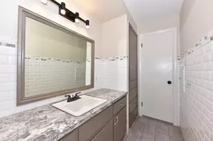 2417 S 15th St, Sheboygan, WI 53081 - Photo 14