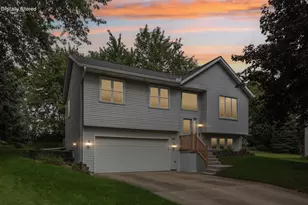 2416 Brentwood Dr, Waukesha, WI 53188 - Photo 4