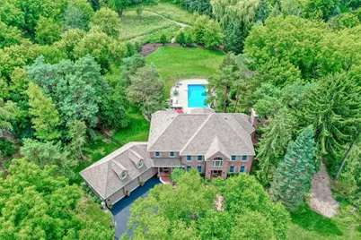 W36  Oakwood Dr, Delafield, WI 53018 - Photo 6