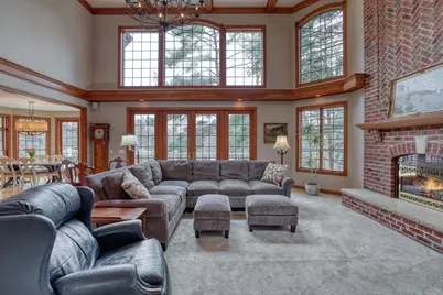 W36  Oakwood Dr, Delafield, WI 53018 - Photo 16
