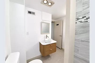 216 S 62nd St, Milwaukee, WI 53214 - Photo 8