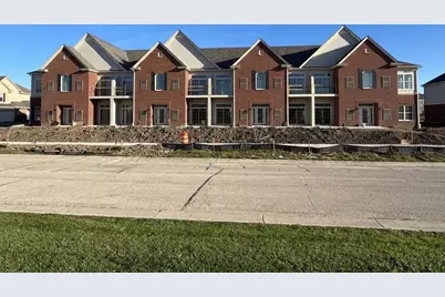 2394 W Colonial Woods Dr #201, Oak Creek, WI 53154 - Photo 1