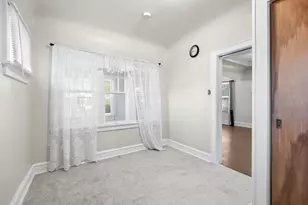 5827 N 40th St, Milwaukee, WI 53209 - Photo 6