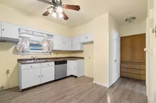 5827 N 40th St, Milwaukee, WI 53209 - Photo 4