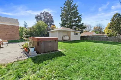 2717 S 51st St, Milwaukee, WI 53219 - Photo 30