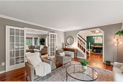 10946 N Sherwood Dr, Mequon, WI 53092 - Photo 8