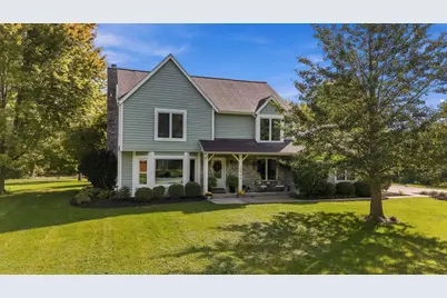 10946 N Sherwood Dr, Mequon, WI 53092 - Photo 1