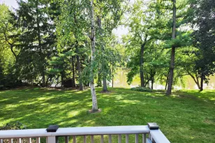 319 Elizabeth St, Watertown, WI 53098 - Photo 6