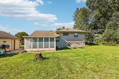 1229  Ed-Mar Cir, Waukesha, WI 53188 - Photo 24