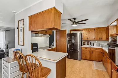 1229  Ed-Mar Cir, Waukesha, WI 53188 - Photo 10
