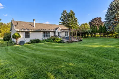 804  Jamesway Dr, Watertown, WI 53098 - Photo 4