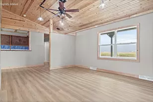 N7829 Amsterdam Prairie Rd, Holland, WI 54636 - Photo 6
