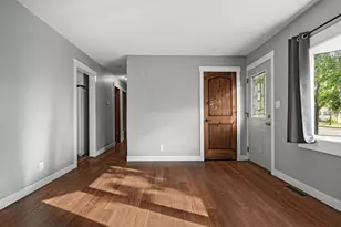 615 11th Ave, Onalaska, WI 54650 - Photo 6