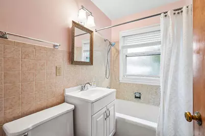 4102 N Wilson Dr #4, Shorewood, WI 53211 - Photo 16