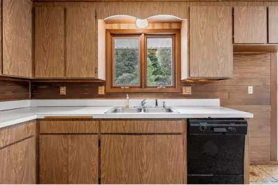 5224  Woodland Dr, Two Rivers, WI 54241 - Photo 32