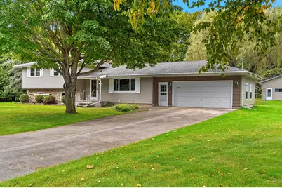 5224  Woodland Dr, Two Rivers, WI 54241 - Photo 2