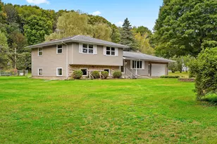 5224 Woodland Dr, Two Rivers, WI 54241 - Photo 4