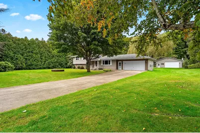 5224  Woodland Dr, Two Rivers, WI 54241 - Photo 6