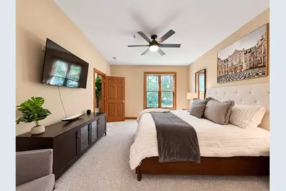 7561 W Tuckaway Pines Cir, Franklin, WI 53132 - Photo 20