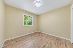 7749 N 80th St, Milwaukee, WI 53223 - Photo 14