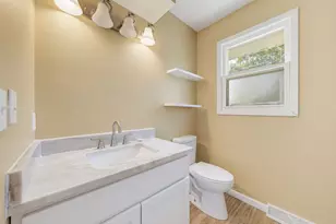 7749 N 80th St, Milwaukee, WI 53223 - Photo 12