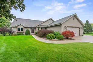 S79W15520 Foxboro Pl, Muskego, WI 53150 - Photo 1