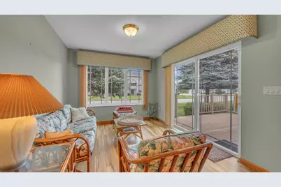 1715  Springwood Ct, Sheboygan, WI 53081 - Photo 8