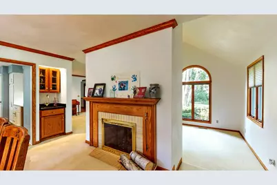 425  Newman Ct, Jefferson, WI 53549 - Photo 12