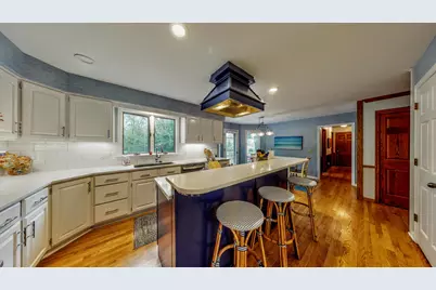 425  Newman Ct, Jefferson, WI 53549 - Photo 2