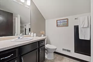 914 Durango Dr, Hartford, WI 53027 - Photo 44