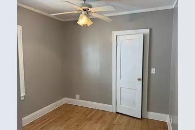 2122 S 77th St, West Allis, WI 53219 - Photo 10