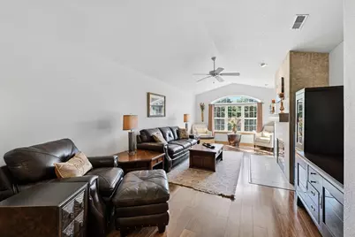 W159N4824  Graysland Dr, Menomonee Falls, WI 53051 - Photo 4