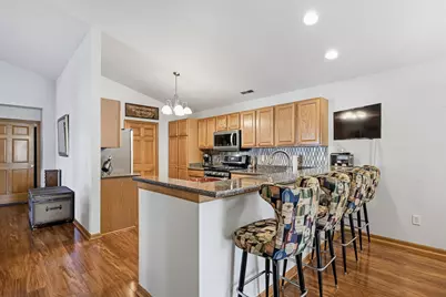 W159N4824  Graysland Dr, Menomonee Falls, WI 53051 - Photo 10