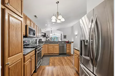 W159N4824  Graysland Dr, Menomonee Falls, WI 53051 - Photo 12