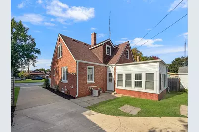 2401  Lincoln Rd, Kenosha, WI 53143 - Photo 2
