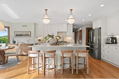 W308N1801  Westlake Cir, Delafield, WI 53018 - Photo 6