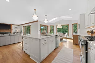 W308N1801 Westlake Cir, Delafield, WI 53018 - Photo 8