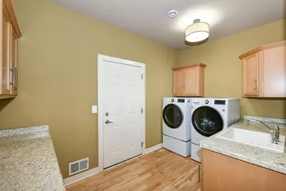 W178S6607  Paige Ct, Muskego, WI 53150 - Photo 18