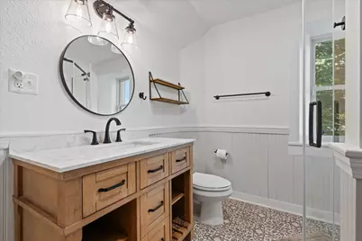 2237  Washington Ave, Cedarburg, WI 53012 - Photo 24