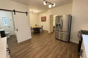 335 N 41st St, Milwaukee, WI 53208 - Photo 8