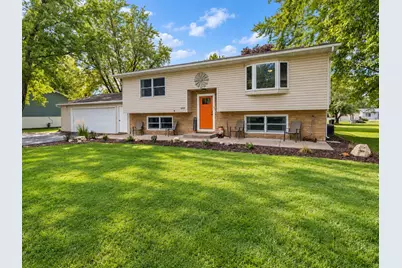N5889  Lakeview Ct, Onalaska, WI 54650 - Photo 1