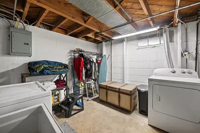 1908 N 118th St, Wauwatosa, WI 53226 - Photo 20