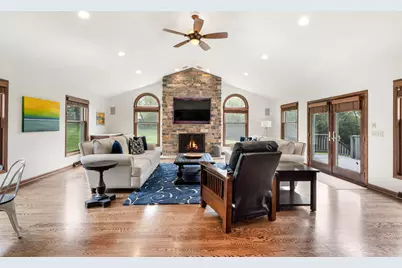 12050 N Maryhill Ct, Mequon, WI 53092 - Photo 2