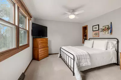 12050 N Maryhill Ct, Mequon, WI 53092 - Photo 26