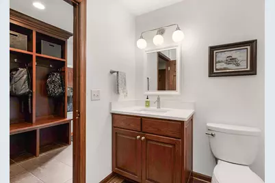 12050 N Maryhill Ct, Mequon, WI 53092 - Photo 18