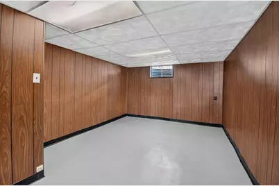 8536  18th Ave, Kenosha, WI 53143 - Photo 18