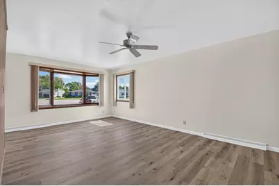 8536  18th Ave, Kenosha, WI 53143 - Photo 4